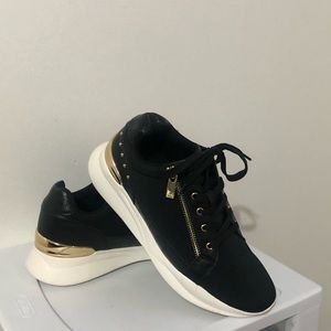 Black zipper embellished sneakers